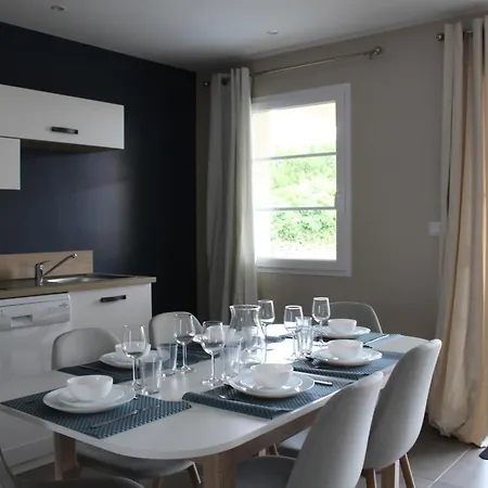 Lou, Famille Et Bien Avec Jacuzzi *