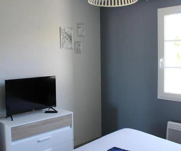 בית נופש Lou, Famille Et Bien Etre Avec Jacuzzi *