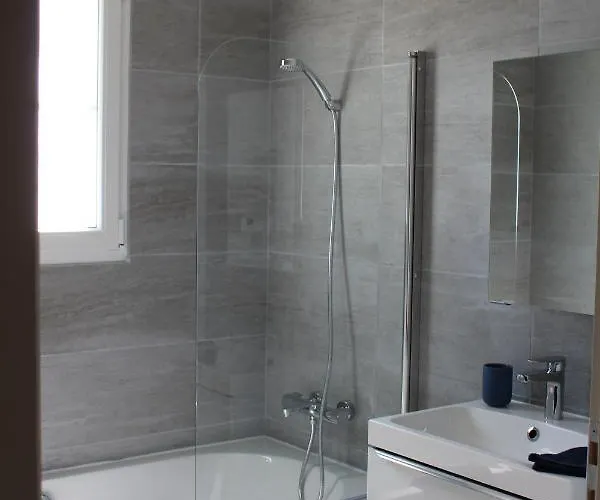 בית נופש Lou, Famille Et Bien Etre Avec Jacuzzi *