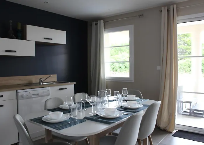 Lou, Famille Et Bien Etre Avec Jacuzzi *